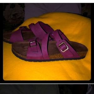 Brand spanking new comfortable walking shoes. Burgundy